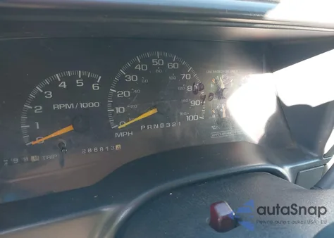 1999 Chevrolet Suburban 1500 Lt z USA, uszkodzony, nr VIN 3GNEC16R2XG168468